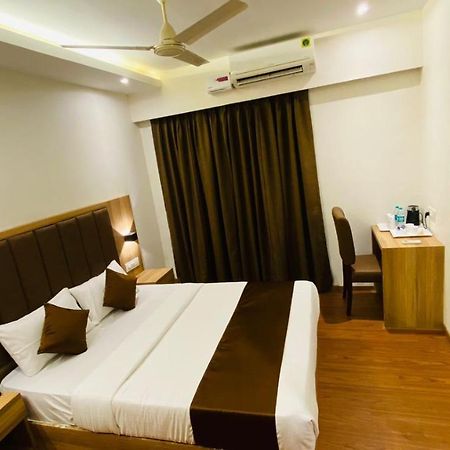 Hotel Plaza Heights By Rak Rooms, Mangaluru Eksteriør billede