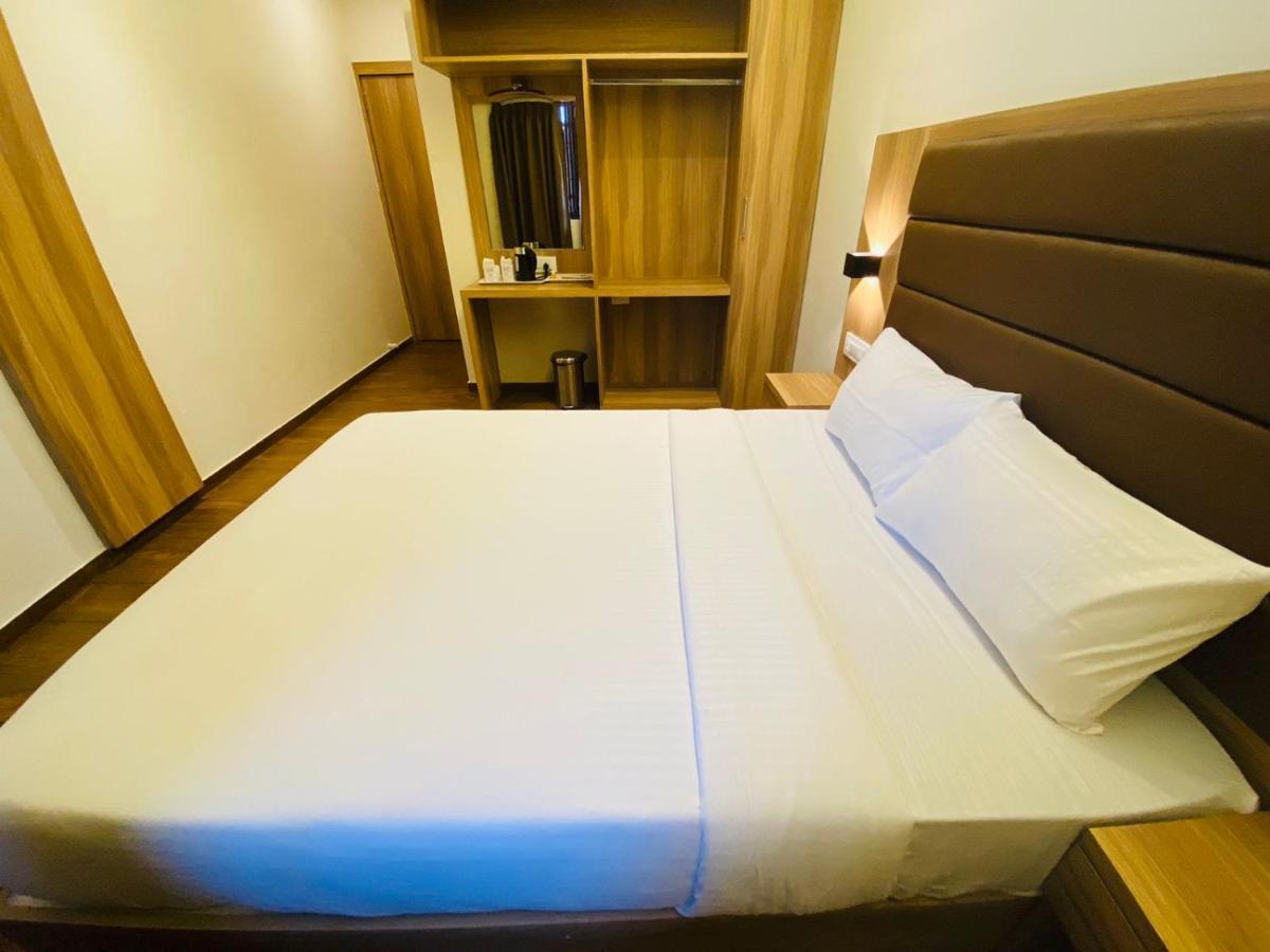 Hotel Plaza Heights By Rak Rooms, Mangaluru Eksteriør billede