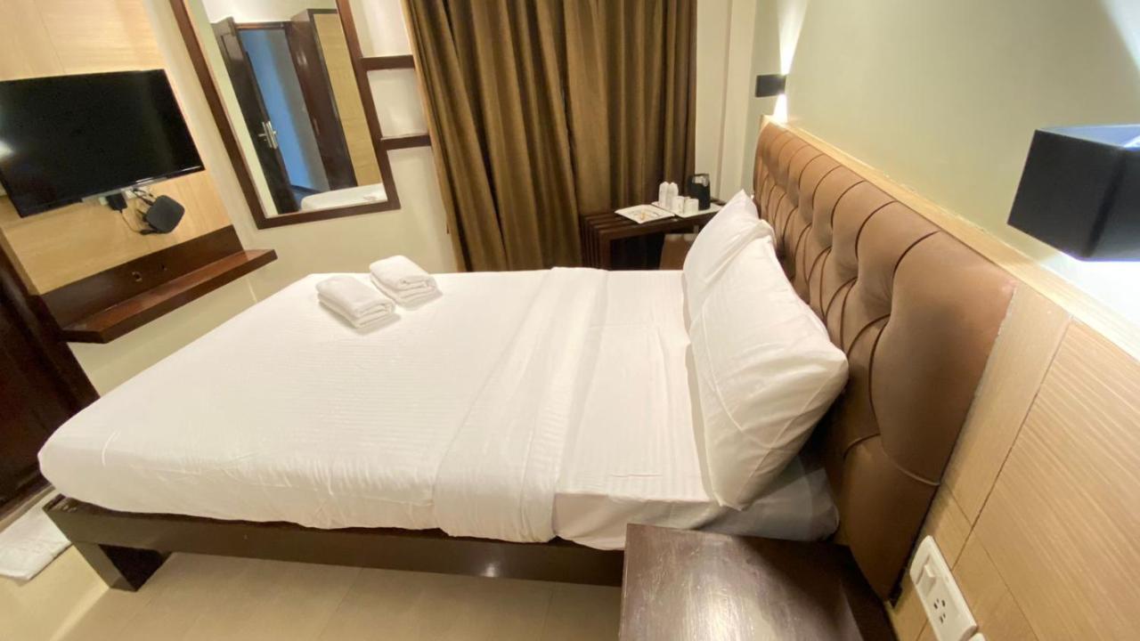 Hotel Plaza Heights By Rak Rooms, Mangaluru Eksteriør billede