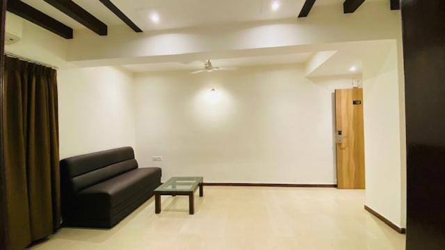 Hotel Plaza Heights By Rak Rooms, Mangaluru Værelse billede