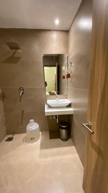 Hotel Plaza Heights By Rak Rooms, Mangaluru Eksteriør billede